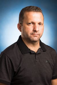 O professor doutor Alex Poletto, coordenador dos cursos de Análise de Sistemas e Ciência da Computação da FEMA. (Foto: Henrique Guimarães/FEMA)